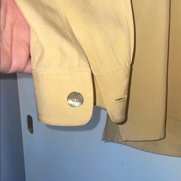 Preview Collection Beige Blouse - Picture 4 of 4